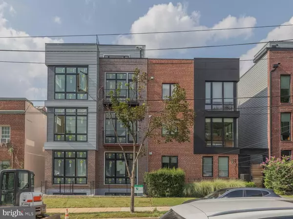 4347 HARRISON ST NW #4, Washington, DC 20015