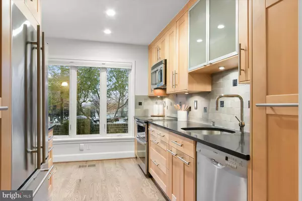 Washington, DC 20016,4297 EMBASSY PARK DR NW