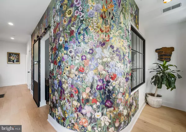 Philadelphia, PA 19122,175 W OXFORD ST #C1