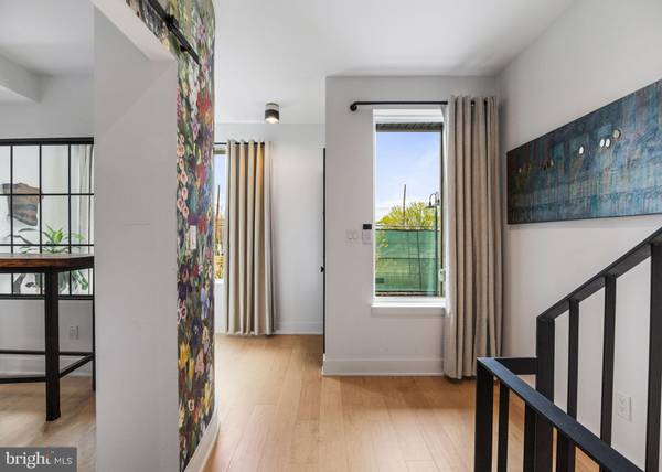 Philadelphia, PA 19122,175 W OXFORD ST #C1