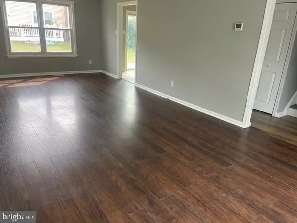 Bensalem, PA 19020,1912 ARROWOOD DR