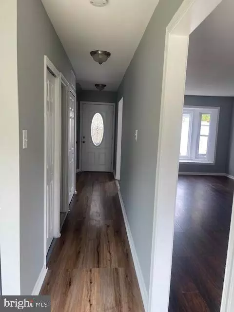 Bensalem, PA 19020,1912 ARROWOOD DR