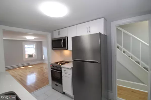 Philadelphia, PA 19107,1017 PINE ST #3F