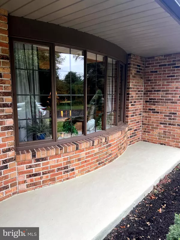 Langhorne, PA 19047,590 GABLES CT