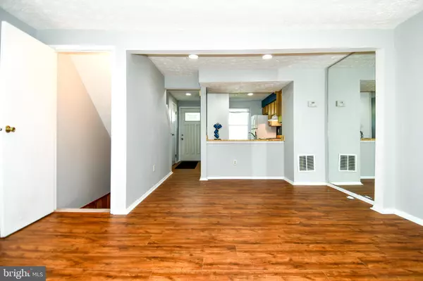 Springfield, VA 22153,8335 WINDFALL RD