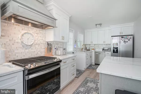 Somerdale, NJ 08083,9 N HILLTOP AVE