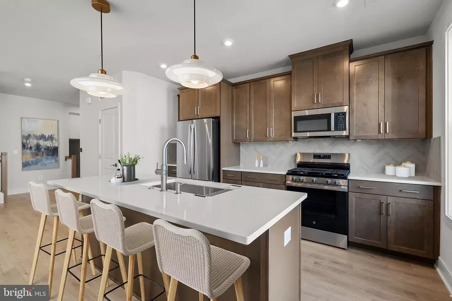 43298 FARRINGDON SQ, Broadlands, VA 20148