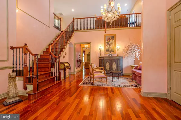 Cranbury, NJ 08512,125 EINSTEIN WAY