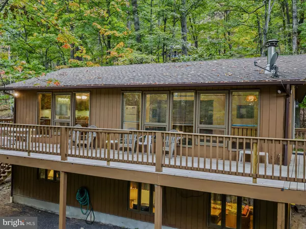 Berkeley Springs, WV 25411,35 WARBLERS WAY
