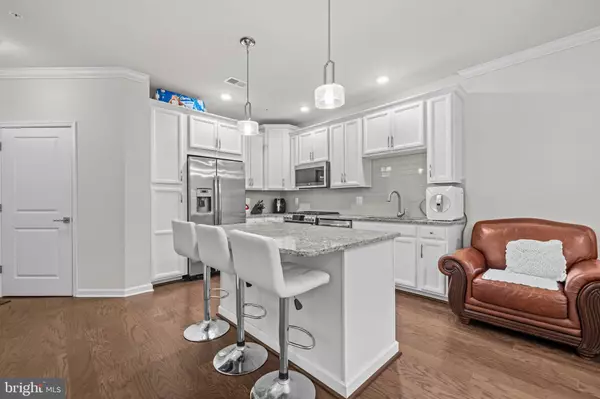 Ashburn, VA 20148,23225 MILLTOWN KNOLL SQ #108