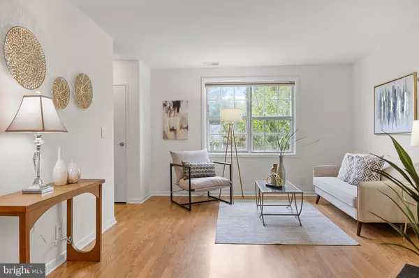 Arlington, VA 22206,2715 S WALTER REED DR #B