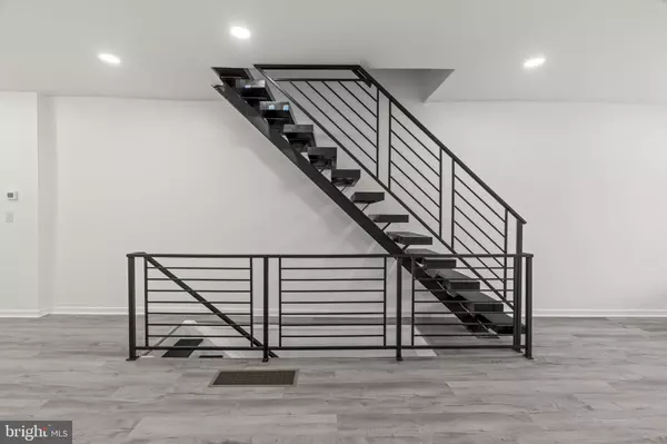 Philadelphia, PA 19143,1010 S 51ST ST