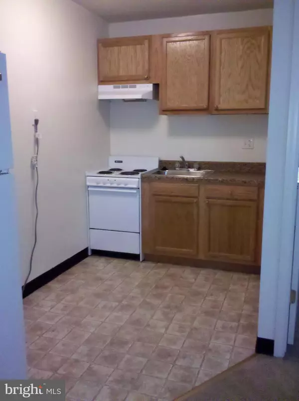 Philadelphia, PA 19111,7850 OXFORD AVE ##4