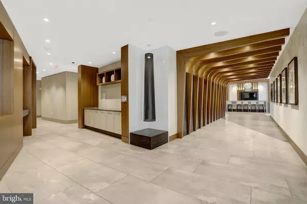 Oxon Hill, MD 20745,145 RIVERHAVEN DR #416