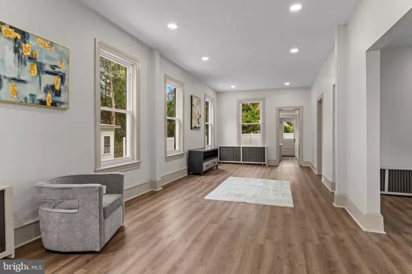 Woodbury, NJ 08096,41-43 CURTIS AVE