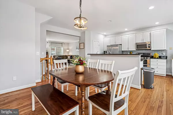 Chantilly, VA 20152,25449 BRICKELL DR