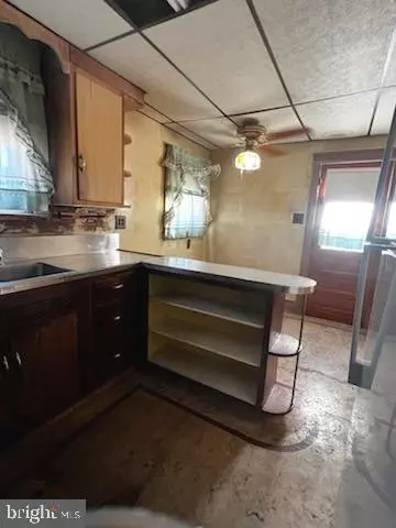 Ardmore, PA 19003,633 GEORGES LN