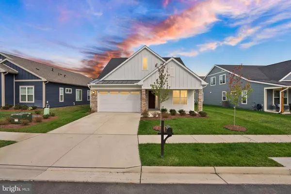 121 COWBIRD ST, Lake Frederick, VA 22630