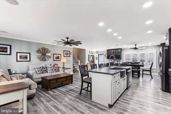 145 N LAKE DR, Stevensville, MD 21666