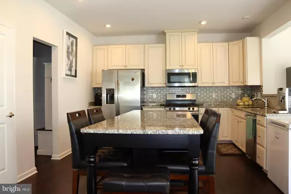 Easton, PA 18045,4788 DEALTREY DR