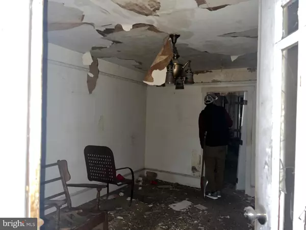 Mount Carmel, PA 17851,115 N LOCUST ST