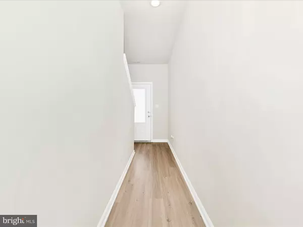 Falling Waters, WV 25419,136 CRAMSFORD ST