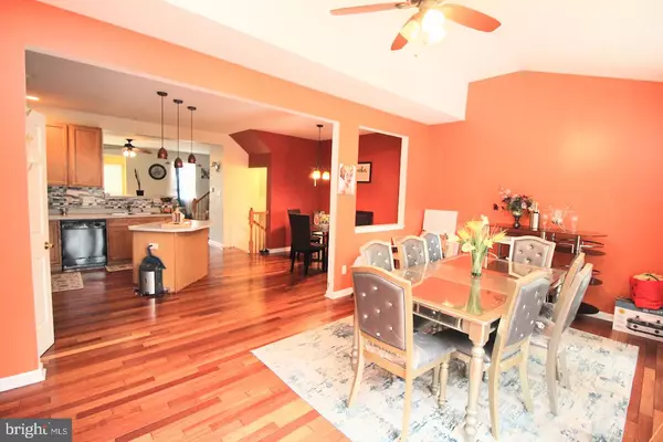 Sicklerville, NJ 08081,31 COLTS NECK DR