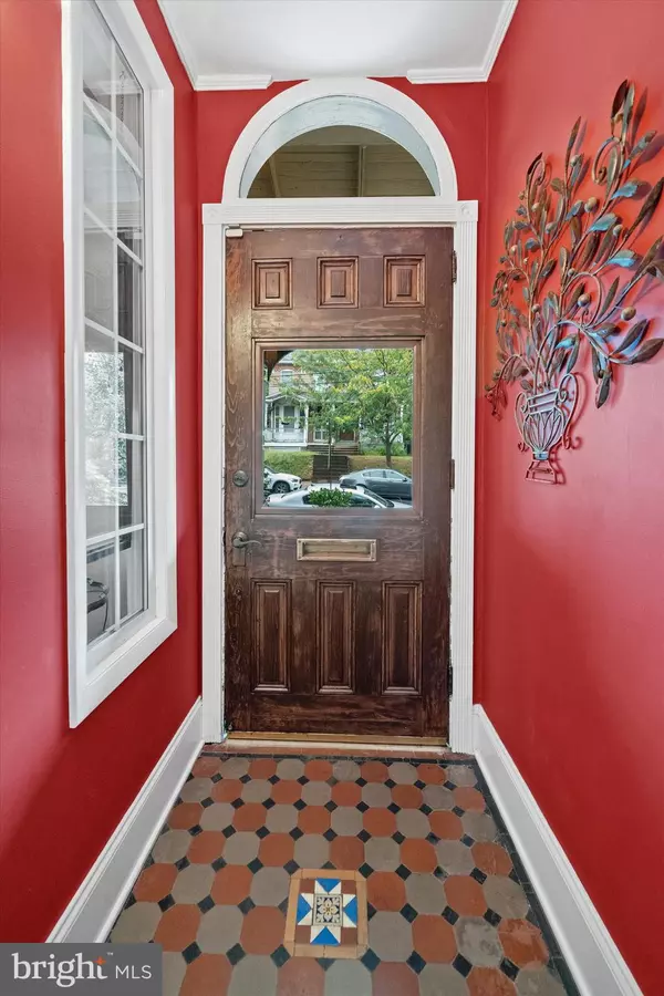 Wilmington, DE 19806,812 N VAN BUREN ST