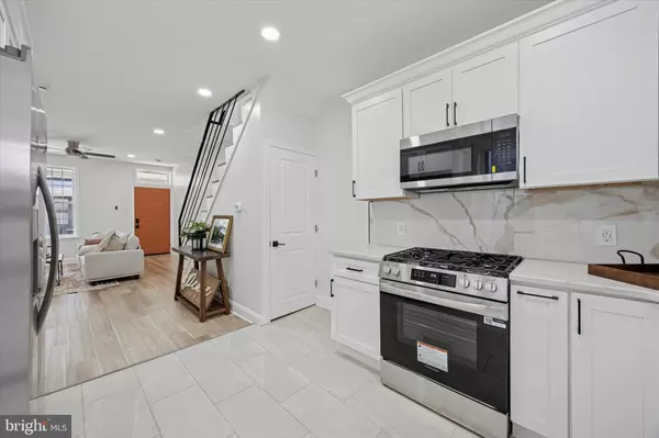 1526 N HOLLYWOOD ST, Philadelphia, PA 19121