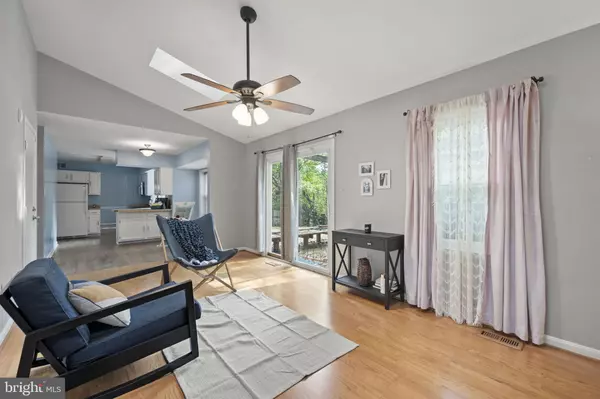 Silver Spring, MD 20904,2017 SERPENTINE TER