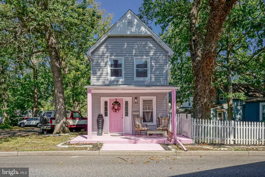 186 SOUTHWEST AVE, Pitman, NJ 08071