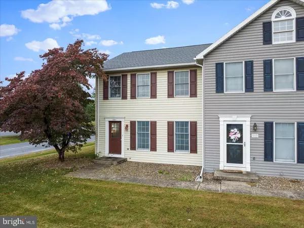Chambersburg, PA 17202,3581 CARNOUSTIE DRIVE