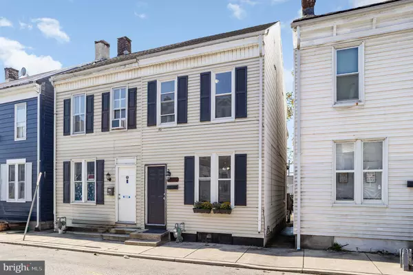 York, PA 17401,230 PARK PL