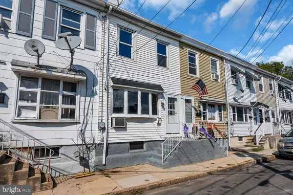 Gloucester City, NJ 08030,911 GEORGE ST