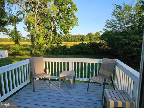 Colonial Beach, VA 22443,484 LATANE DR