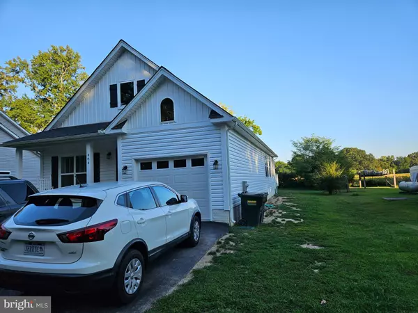 Colonial Beach, VA 22443,484 LATANE DR