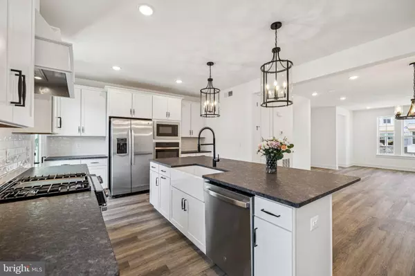 Fredericksburg, VA 22407,9410 PACIFIC ELM ST