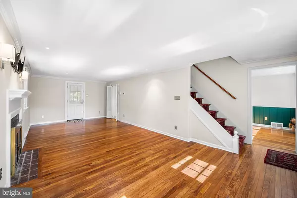 Gladwyne, PA 19035,1120 MAPLECREST CIR