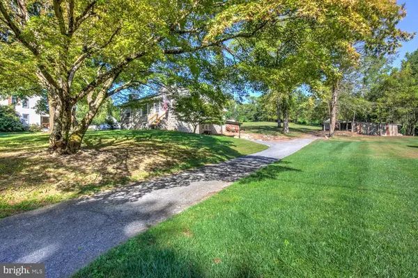 Reading, PA 19606,483 ANGORA RD