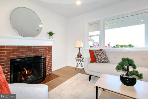 Alexandria, VA 22303,5716 TREMONT CT