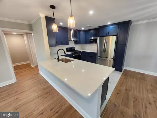 5026 N CONVENT LN #D, Philadelphia, PA 19114