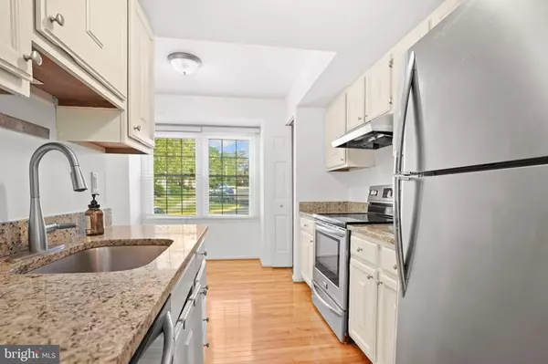 Fairfax, VA 22032,4869 NASH DR