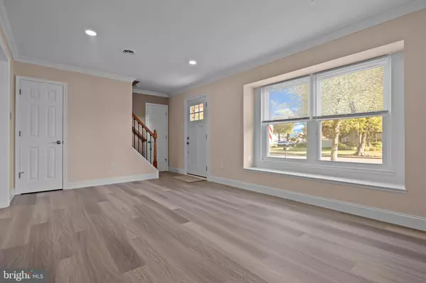 Bensalem, PA 19020,1838 SHERI RD