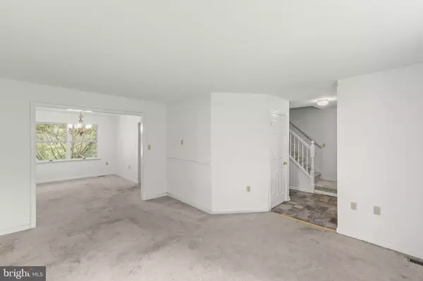 Front Royal, VA 22630,1422 CANTERBURY RD