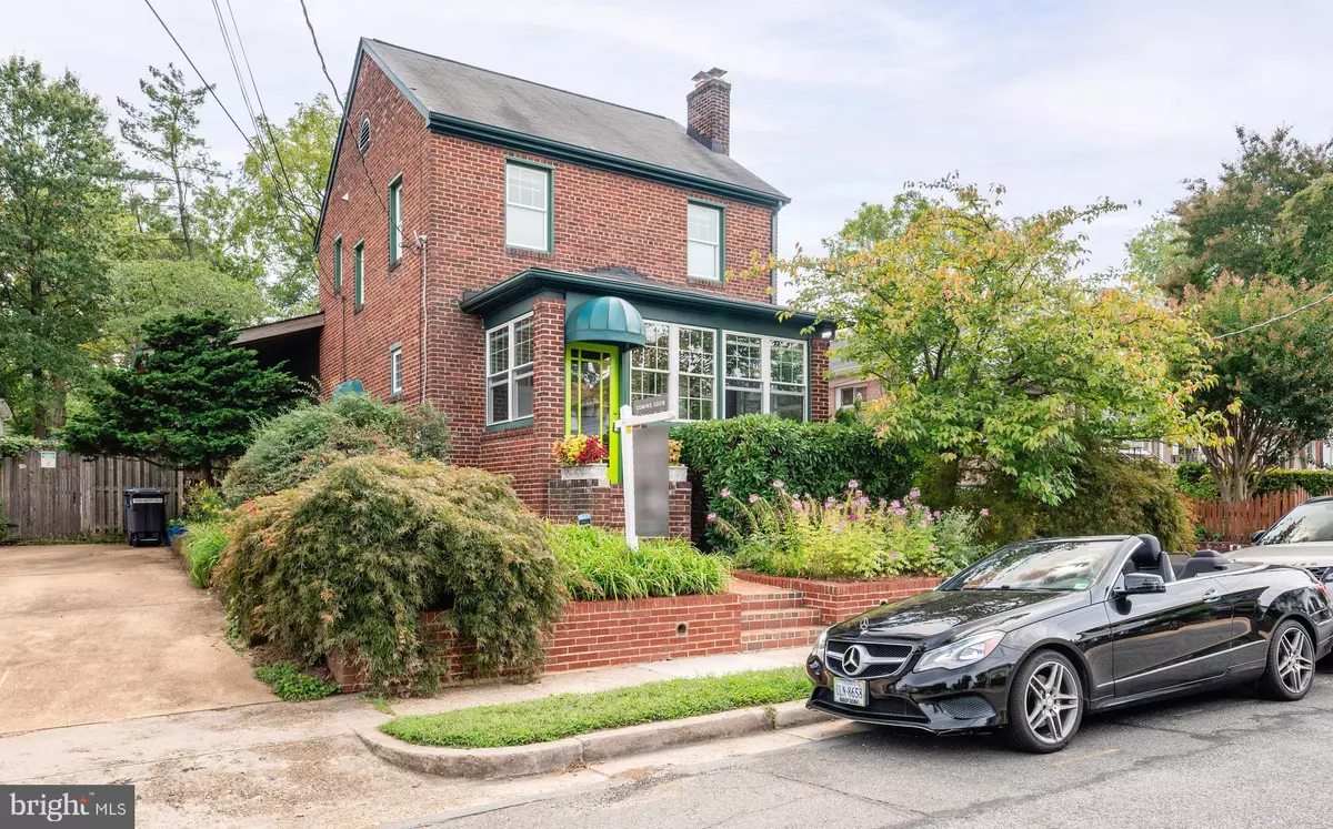 Alexandria, VA 22305,319 LAVERNE AVE