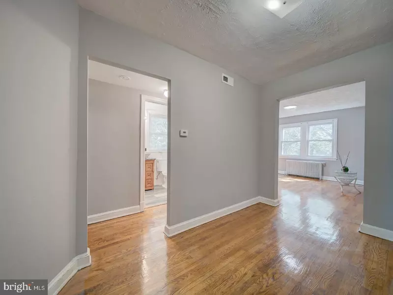 1424 STAPLES ST NE #4, Washington, DC 20002