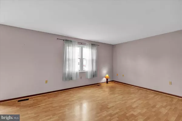 Blandon, PA 19510,408 WHITE BIRCH LN