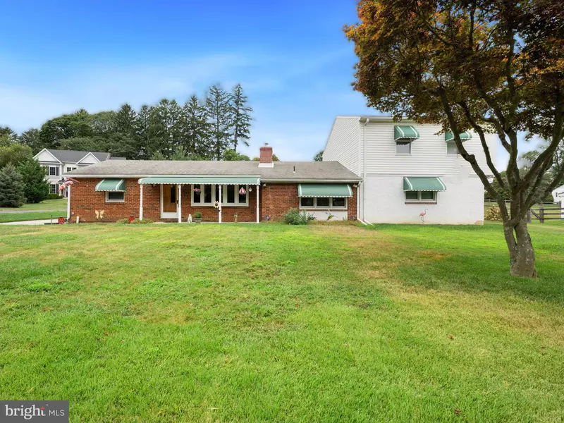 7 GARDEN CIR, West Chester, PA 19382