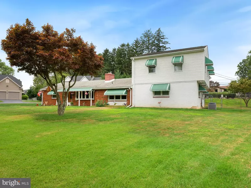 7 GARDEN CIR, West Chester, PA 19382