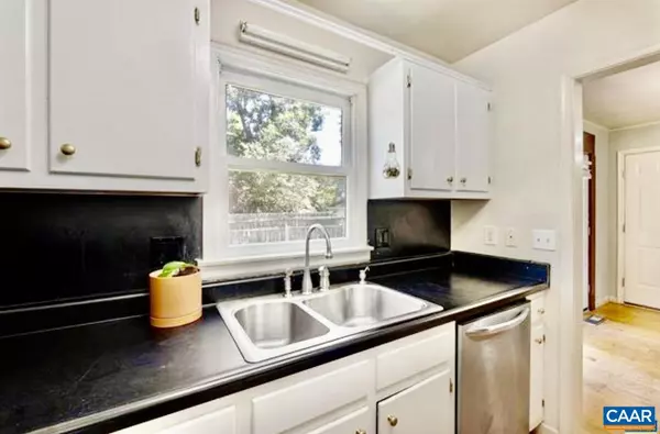 Stuarts Draft, VA 24477,878 PATTON FARM RD